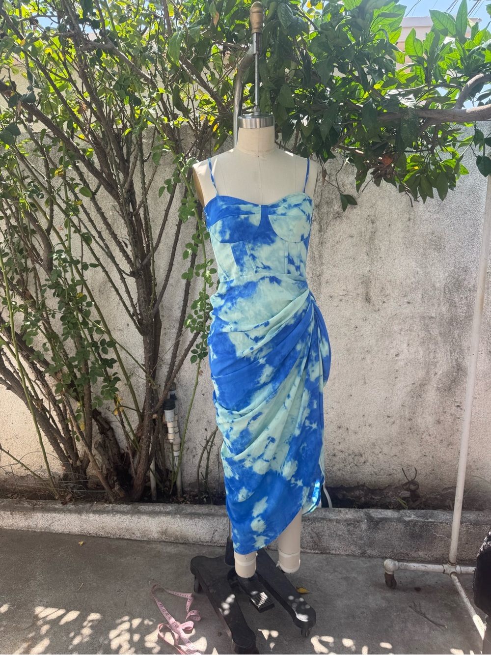 PrettyLittleThing Blue & Mint Tie-Dye Ruched Midi Dress